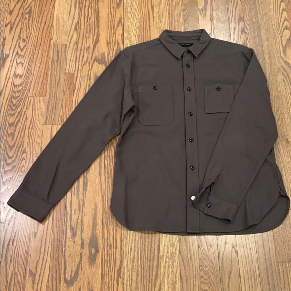 Men’s final button down shirt.